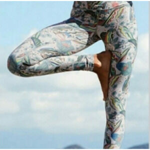 Victoria's Secret Pink Knockout Leggings Retro‎ Floral Small